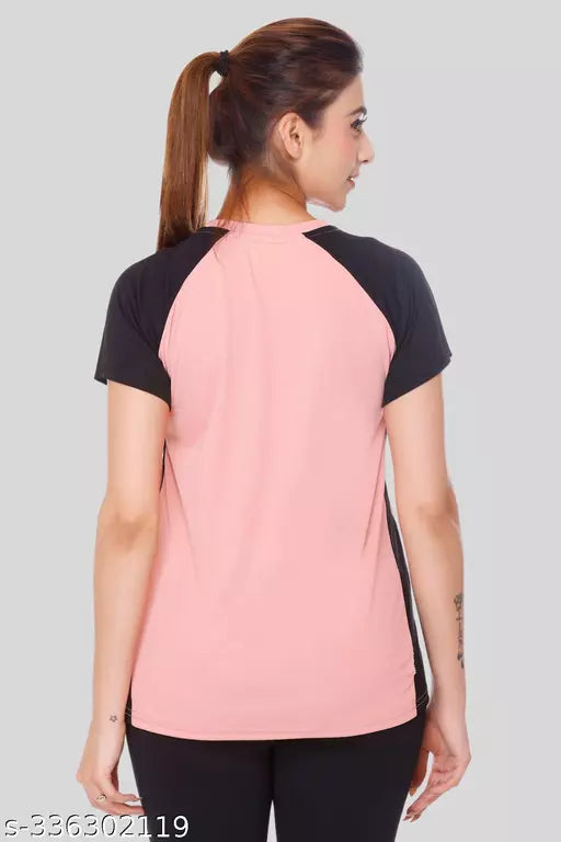 WHITE MOON Women Colorblocked Round Neck