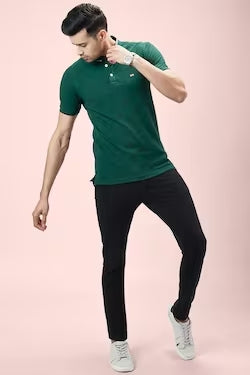 Olive Solid Casual Half Sleeves Polo Neck Men Regular Fit T-Shirt